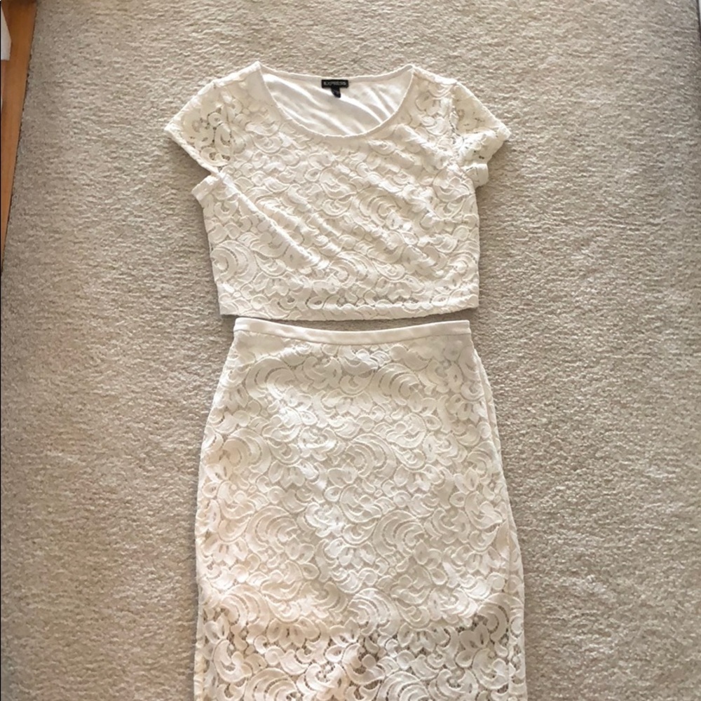 Cream lace middie skirt and crop combo